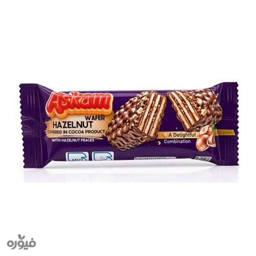 ویفر باکرم فندقی با تزئین فندق با روکش کاکائویی20گرمی نظری